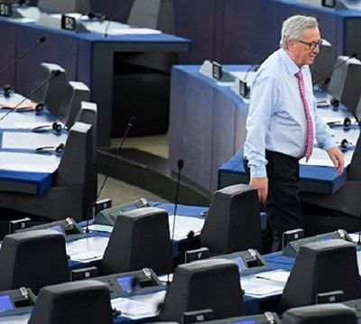 Avrupa Komisyonu Başkanı Jean-Claude Juncker parlamentoyu rezil etti