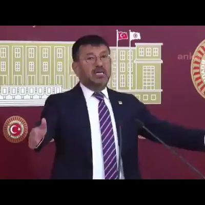 Selçuk Bayraktar’a iftira atan CHP’li Veli Ağbaba konuştukça batıyor