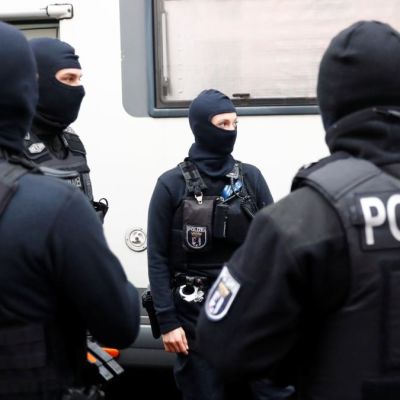 Almanya’da polis şiddetinin dozu artıyor