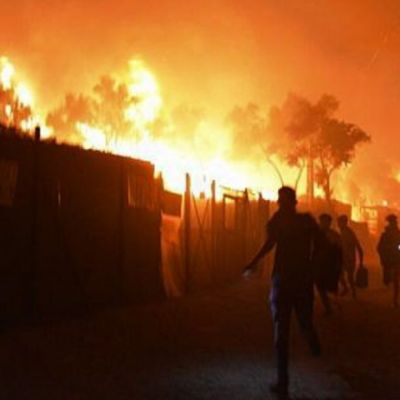 Arakanlı Müslümanların kaldığı mülteci kampında yangın