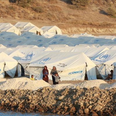 Yunanistan’ın kamplarındaki mülteciler yaşam mücadelesi veriyor