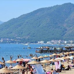 Türkiye turizm geliri 3 milyar doları aştı
