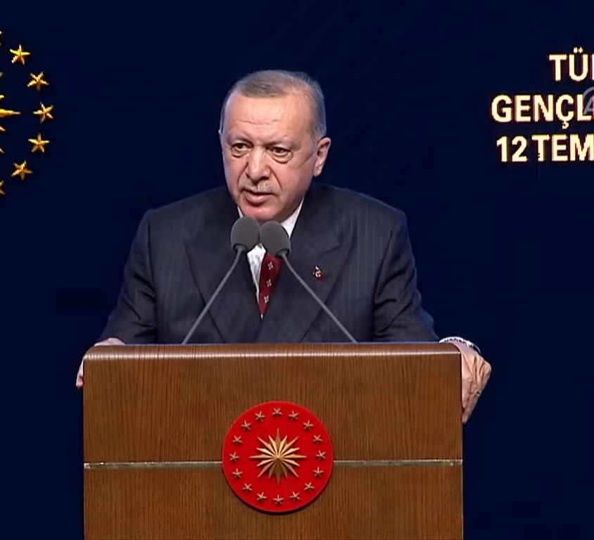 Cumhurbaşkanı Erdoğan Türkiye Gençlik Zirvesi