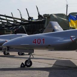 ukrayna drone siparişini verdi Türkiye'ye