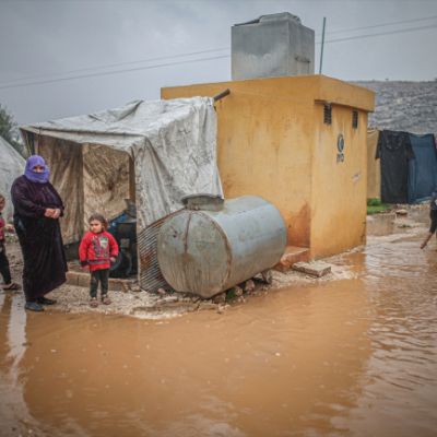 İdlib’de sığınmacıların çadırları sular altında