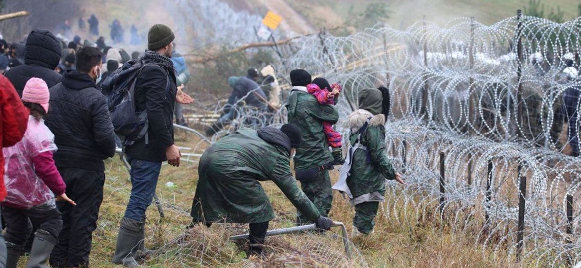 Polonya sınırına öreceği göçmen duvarının inşaatına başladı