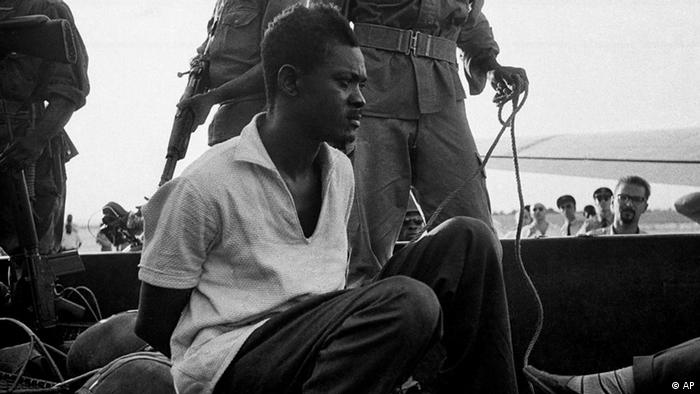 belcika-kongoda-katlettigi-lumumba-nin-dislerini-61-yil-sonra-ailesine-teslim-etti